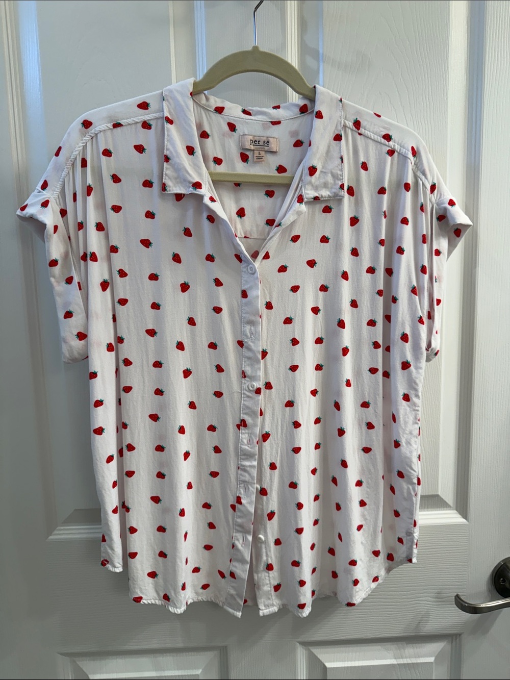 Per Se White Short Sleeve Button-Down Shirt with Strawberry Print